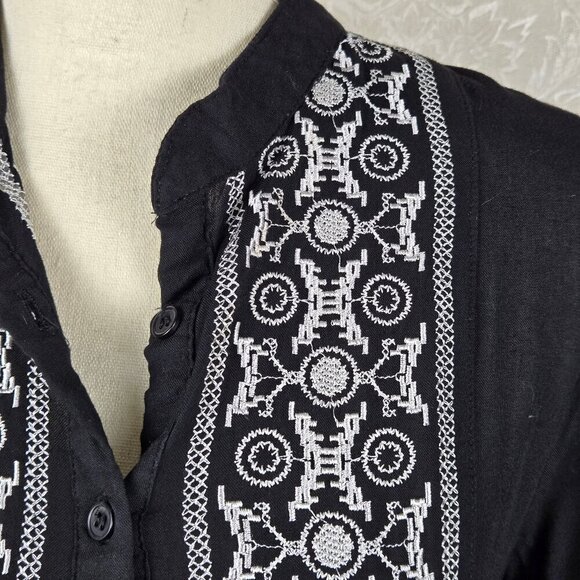 Pretty Good Size Medium Black Tunic White Embroidery Roll Tab Sleeves Back Tie - Picture 4 of 16